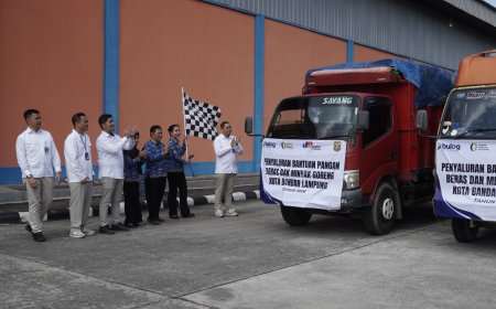 Jelang Lebaran, Bulog Lampung Salurkan Bantuan Pangan