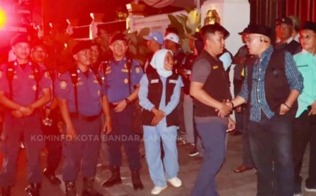 Pemkot Bandarlampung Pantau Malam Takbiran di Kawasan Taman  Pahlawan