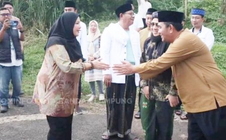 Safari Ramadan di Pesantren Bustanul Falah, Ini Pesan Wali Kota Eva Dwiana