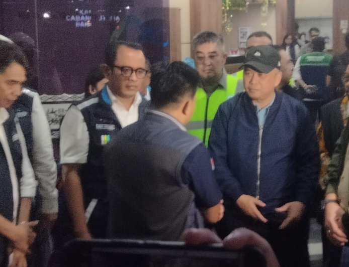 Kemacetan Panjang Truk Angkutan Logistik di Bakauheni, Menhub Mengklaim Semuanya Tertib dan Lancar