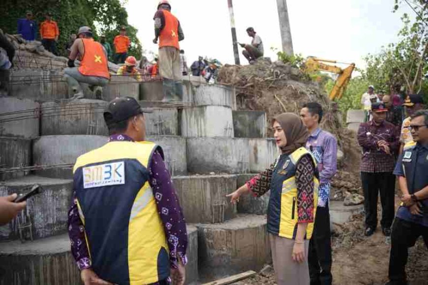 Pemprov Lampung Percepat Perbaikan Longsor Ruas Sp. Umbar–Putih Doh di Kabupaten Tanggamus