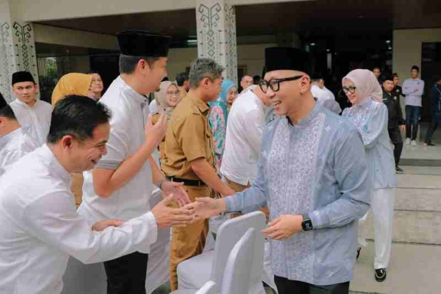 Mirza–Jihan Hadiri Peluncuran Koran IJP dan Buku Refleksi Satu Tahun Kepemimpinan