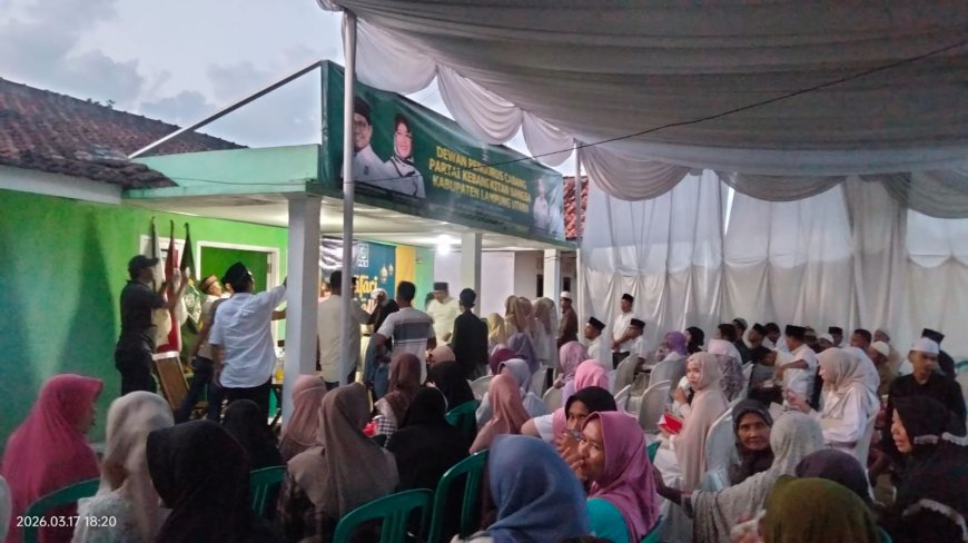 Hadiri Safari Ramadan PKB Lampung Utara, Chusnunia Chalim Bagikan Paket Sembako