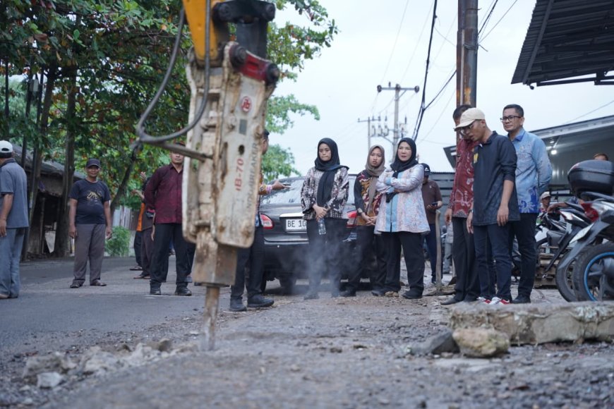 Pemkot Bandarlampung Perbaiki Ruas Jalan dan Drainase di Kecamatan Kedamaian