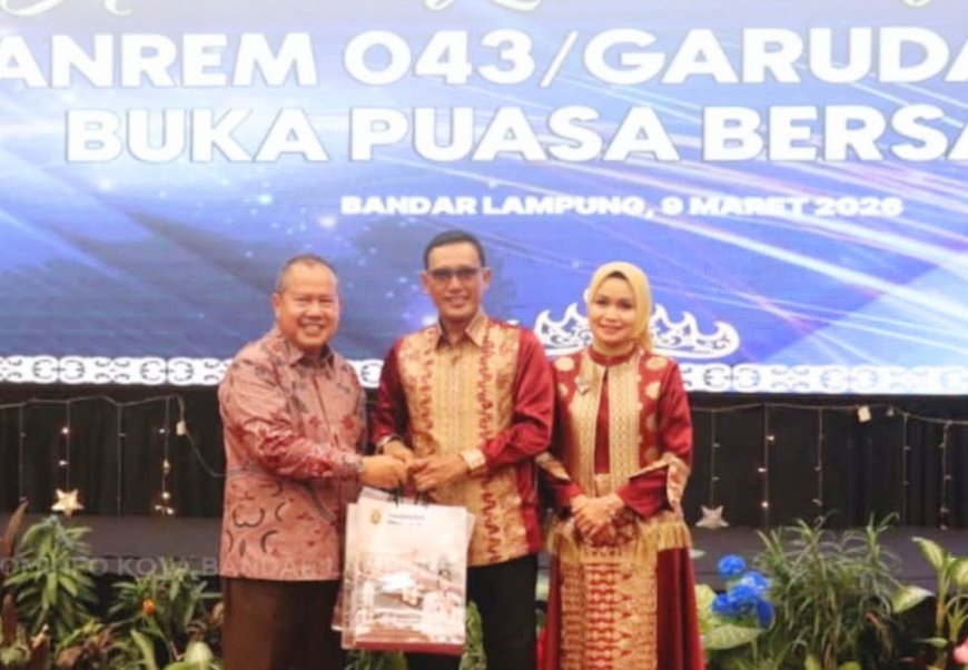 Sekda Kota Bandarlampung Hadiri Sertijab Danrem Garuda Hitam