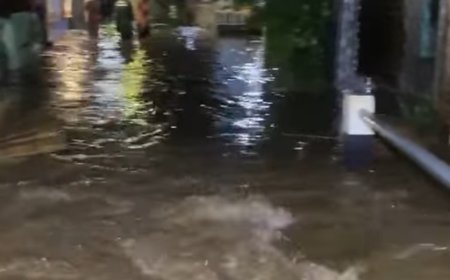 Banjir Rendam Sejumlah Titik di Bandarlampung, Akses Jalan dan Permukiman Terganggu