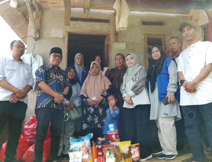 Respons Laporan di Media Sosial, Camat Panjang Tinjau Warga dan Usulkan Bedah Rumah