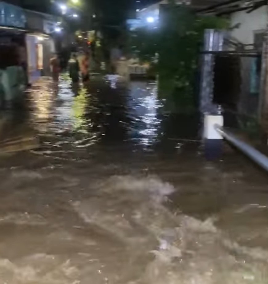 Banjir Rendam Sejumlah Titik di Bandarlampung, Akses Jalan dan Permukiman Terganggu