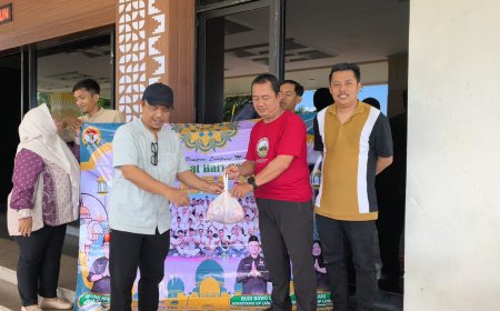 IJP Lampung Bagikan 120 Paket Daging Kurban untuk Anggota dan Warga