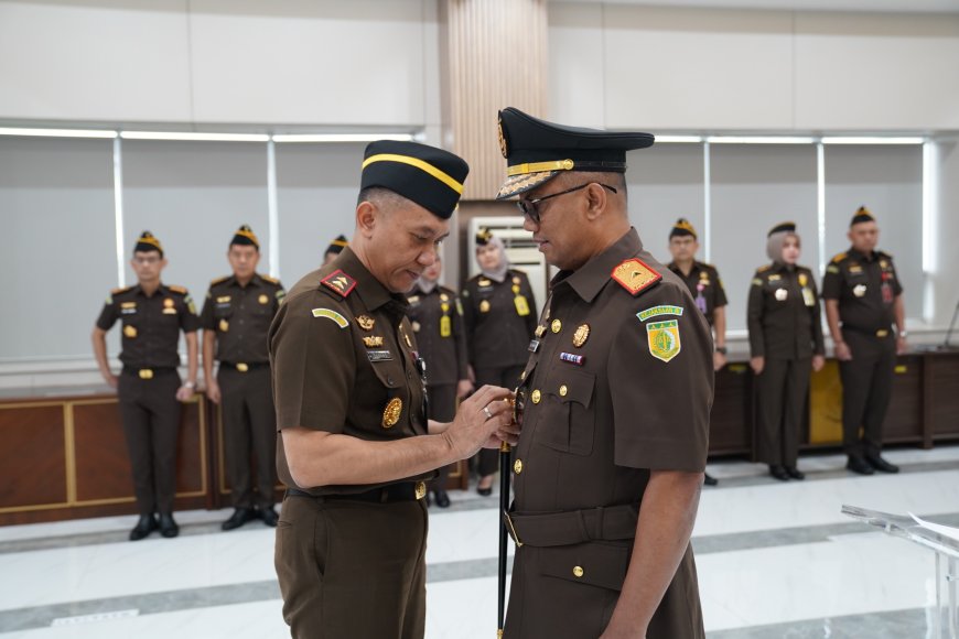 Kajati Lampung Lantik Wakajati dan Kajari Lampung Timur