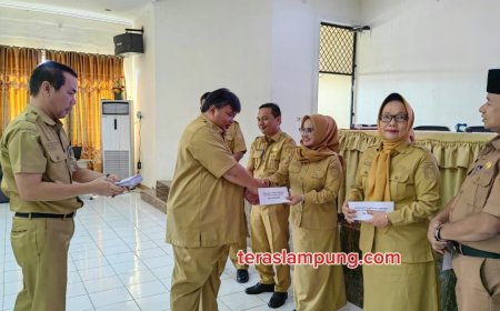 Disdikbud Bandarlampung Salurkan BOSDa ke 45 SMP Negeri, Sekolah Diminta Hentikan Pungutan