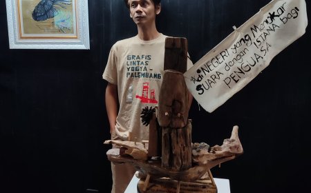 Lirik Menjelma Visual: Proyek Musik "Terkutuk" Lisong Memantik Pameran Rupa