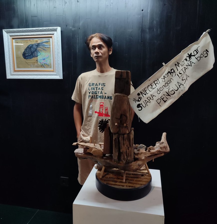 Lirik Menjelma Visual: Proyek Musik "Terkutuk" Lisong Memantik Pameran Rupa