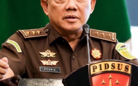 Polri Tetapkan Mantan Jampidsus Febrie Adriansyah sebagai Tersangka Dugaan TPPU