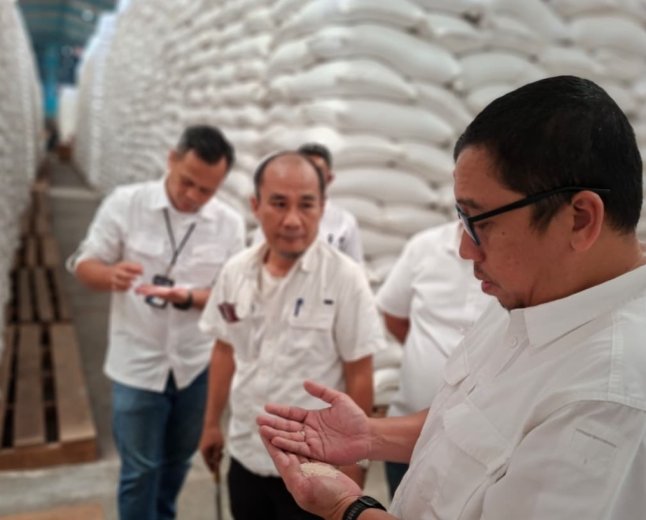 Bulog Lampung Siapkan Stok 301 Ribu Ton Beras untuk Program Bantuan Pangan Tambahan