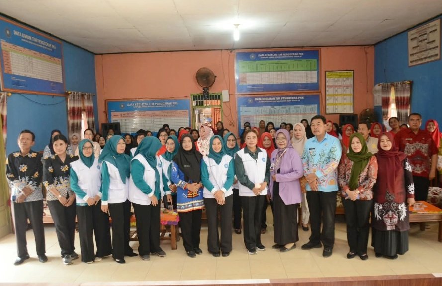 TP PKK Lampung Tengah Luncurkan Sekolah Lansia Sehati di Goras Jaya