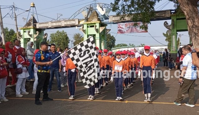 Ribuan Pelajar SD Lampung Utara Ikuti Lomba Gerak Jalan