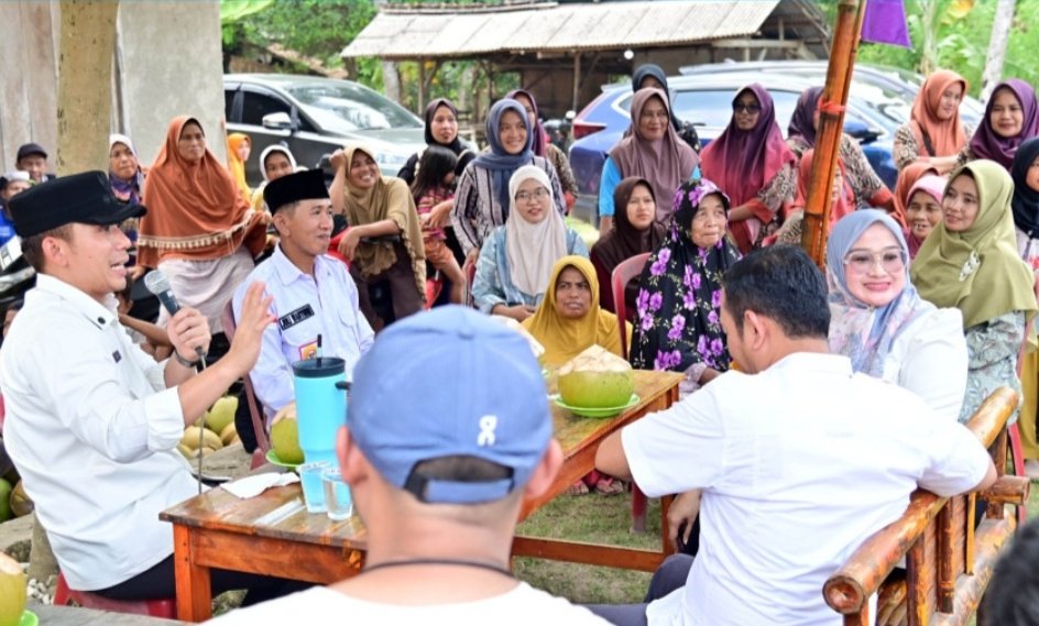 Bupati Lampung Selatan Tinjau Program HELAU di Desa Suak