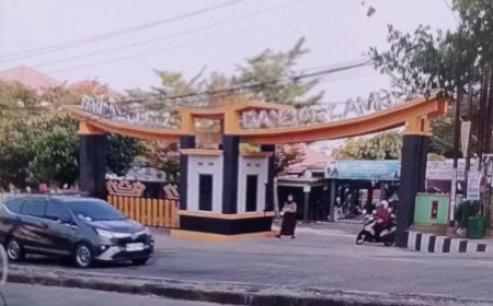 Sudah Terima BOSDa, SMPN 2 Bandarlampung Diduga Masih Tarik Uang dari Orang Tua Murid