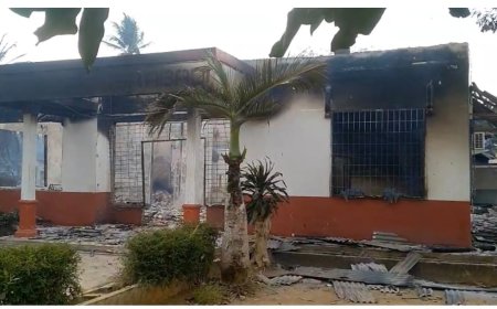 Konflik HGU, Gudang dan Mess Karyawan PT BSA Ludes Dibakar Massa
