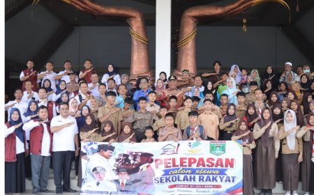 Plt Bupati Lampung Tengah Lepas Calon Siswa Sekolah Rakyat