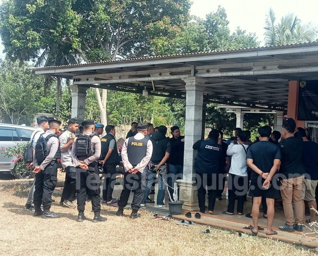 Baku Tembak, Terduga Bandar Narkoba Tewas, Tiga Personel Polres Lampung Utara Dilarikan ke Rumah Sakit