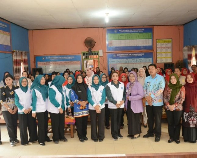 TP PKK Lampung Tengah Luncurkan Sekolah Lansia Sehati di Goras Jaya