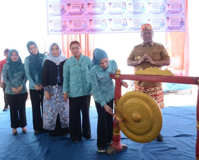 TP PKK Lampung Canangkan Kampung TAPIS dan Luncurkan Sekolah Lansia di Lampung Tengah