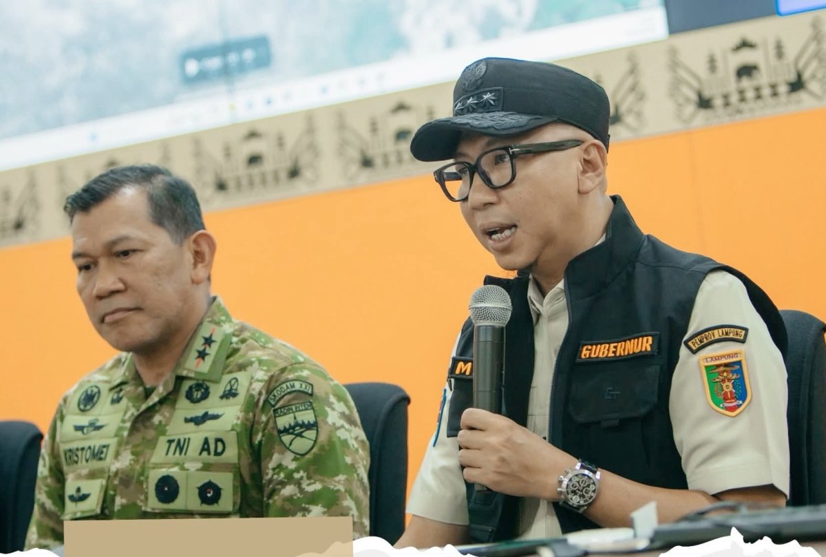 Gunung Anak Krakatau Erupsi, Gubernur Lampung Minta Warga Menjauh dari Pantai
