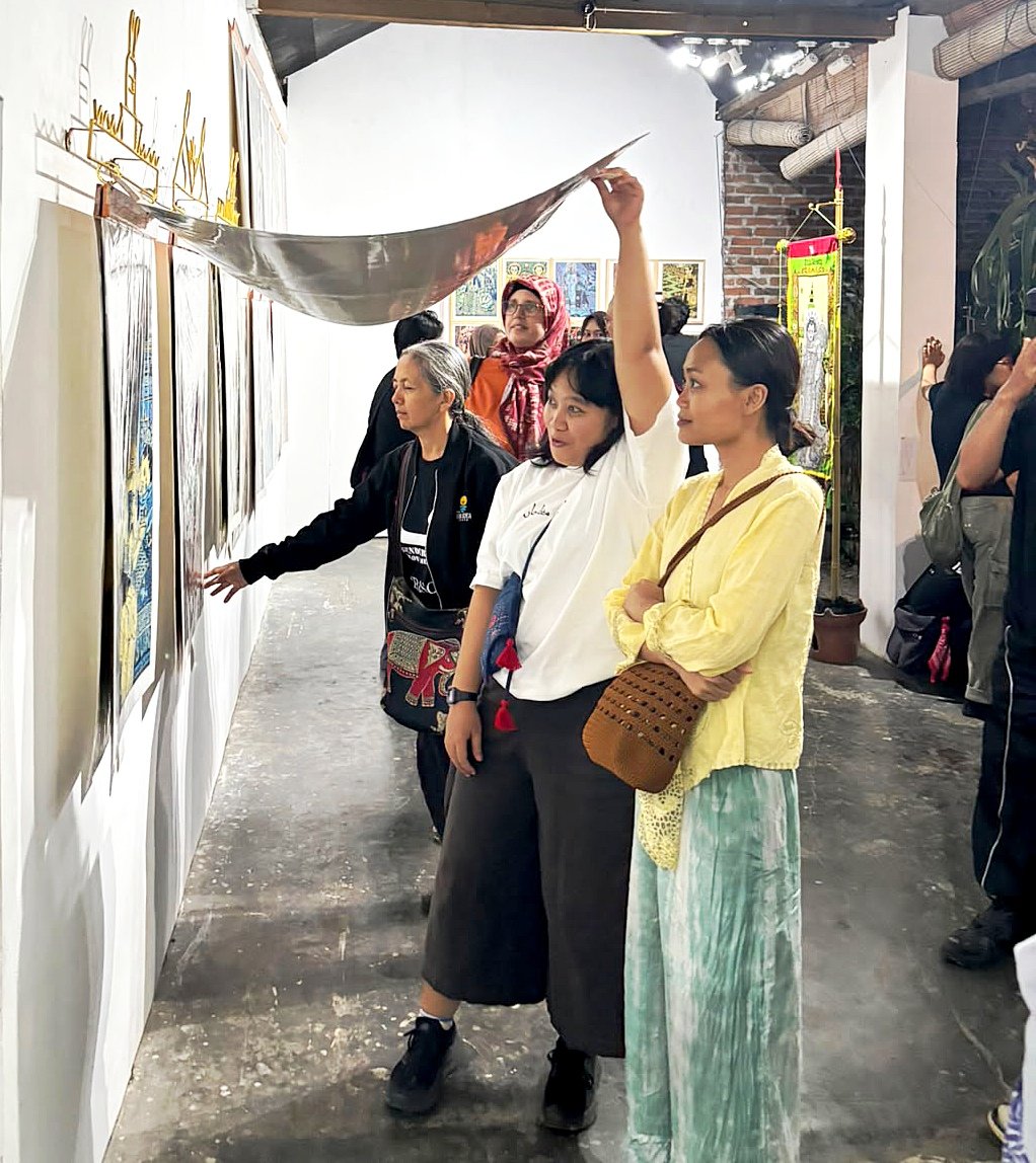 Membedah Sisi Spiritual dan Otokritik Sosok 'Sri' dalam Pameran Tunggal Cak Ucup di SURVIVE!Garage