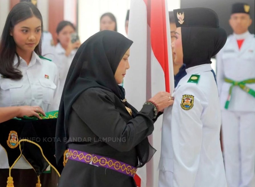 Wali Kota Eva Dwiana Kukuhkan 38 Anggota Paskibraka Bandarlampung 2026