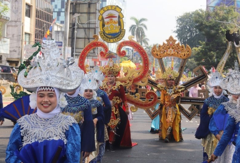 Bandarlampung Raih Kota/Kabupaten Terfavorit di Lampung Tapis Karnaval