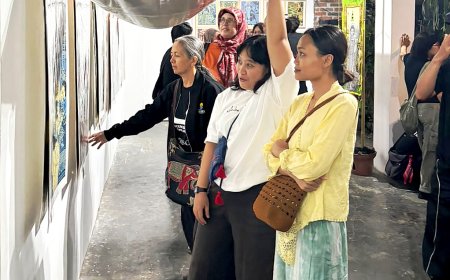 Membedah Sisi Spiritual dan Otokritik Sosok 'Sri' dalam Pameran Tunggal Cak Ucup di SURVIVE!Garage
