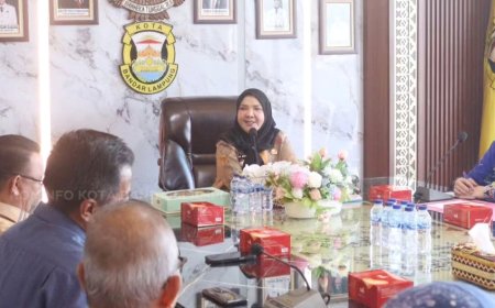 Eva Dwiana Dukung Kejuaraan Renang Wali Kota Cup