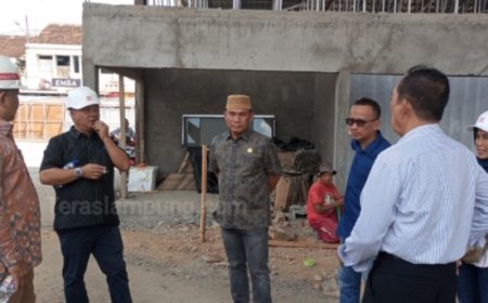 DPRD Lampung Utara Tinjau Pembangunan Pasar Dekon, Ini Hasilnya