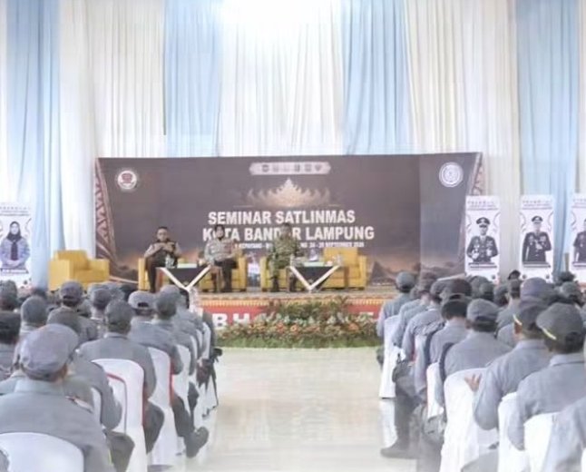 Wali Kota Eva Dwiana Hadiri Seminar Kemah Bakti Satya Linmas Bandarlampung
