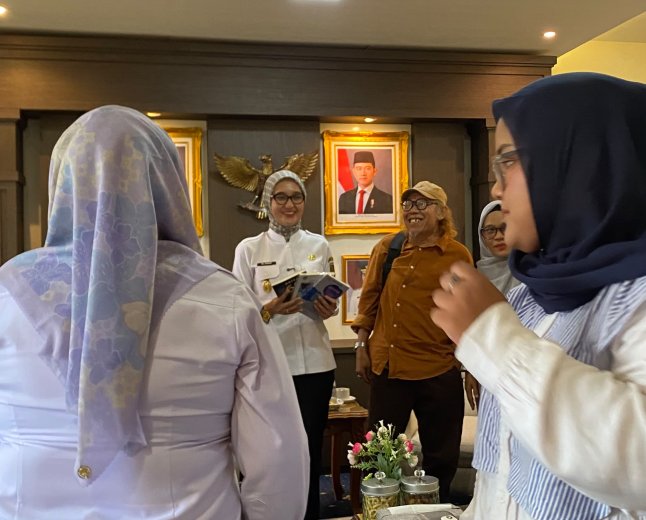 Wagub Lampung Jihan Nurlela Siap Dukung Program Sastra di Lamban Sastra Isbedy
