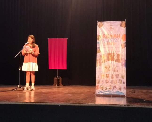 Dua Buku Sastra Dwibahasa Diluncurkan di Lampung, Karya Tak Lahir dari Ruang Hampa