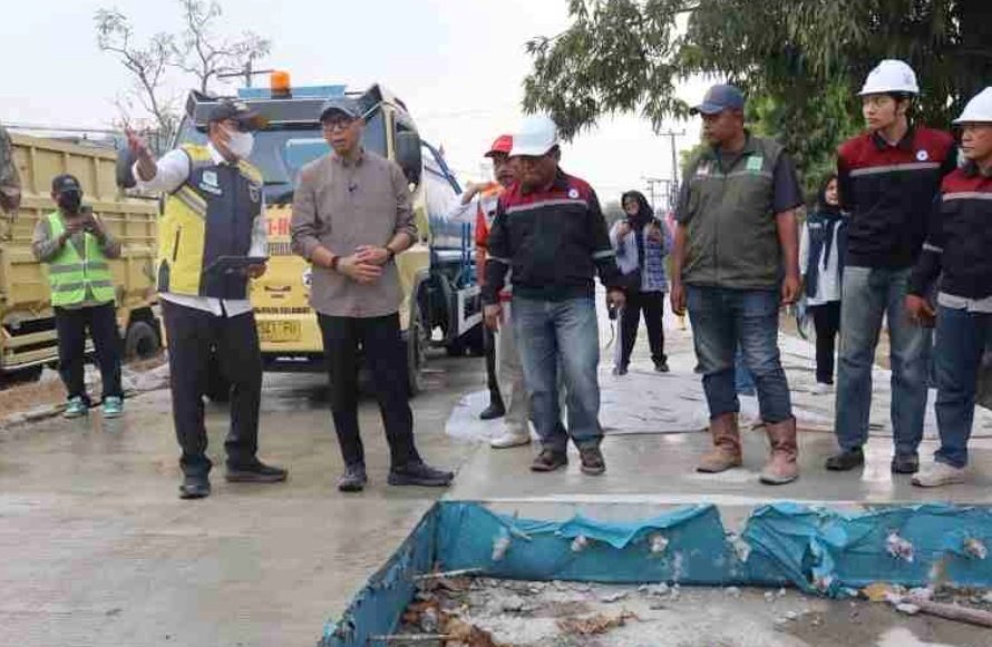 Gubernur Lampung Tinjau Dua Proyek Jalan, Progres Pekerjaan Lampaui Target 8 Persen