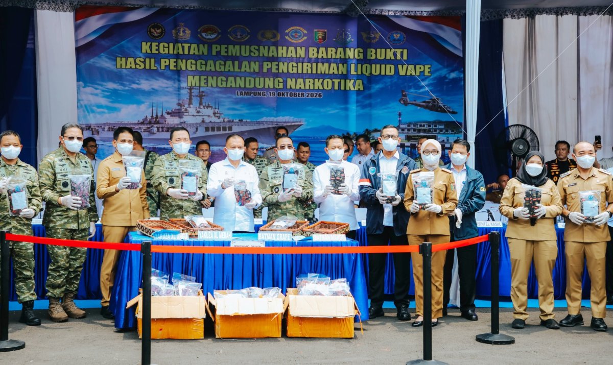 TNI AL Musnahkan 4.364 Cartridge Vape Mengandung Narkotika Senilai Rp 34,9 Miliar di Lampung
