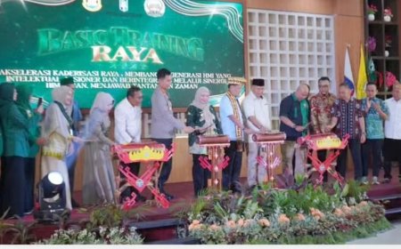 Wali Kota Eva Dwiana Hadiri Basic Training Raya HMI Bandarlampung