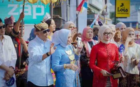 Ribuan Warga Padati Lampung Tapis Karnaval, Mirza Tekankan Pelestarian Budaya