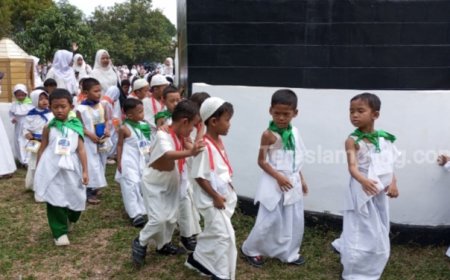 Ratusan Anak PAUD Ikuti Manasik Haji di Pondok Pesantren Walisongo