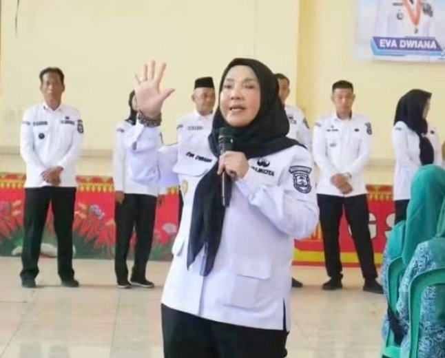 Pemkot Bandarlampung Bagikan Insentif untuk 4.989 Kader