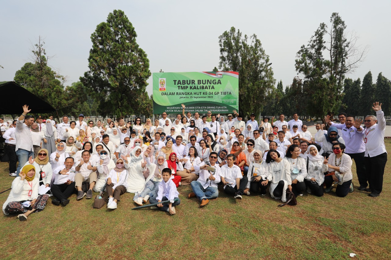 Tabur Bunga Makam