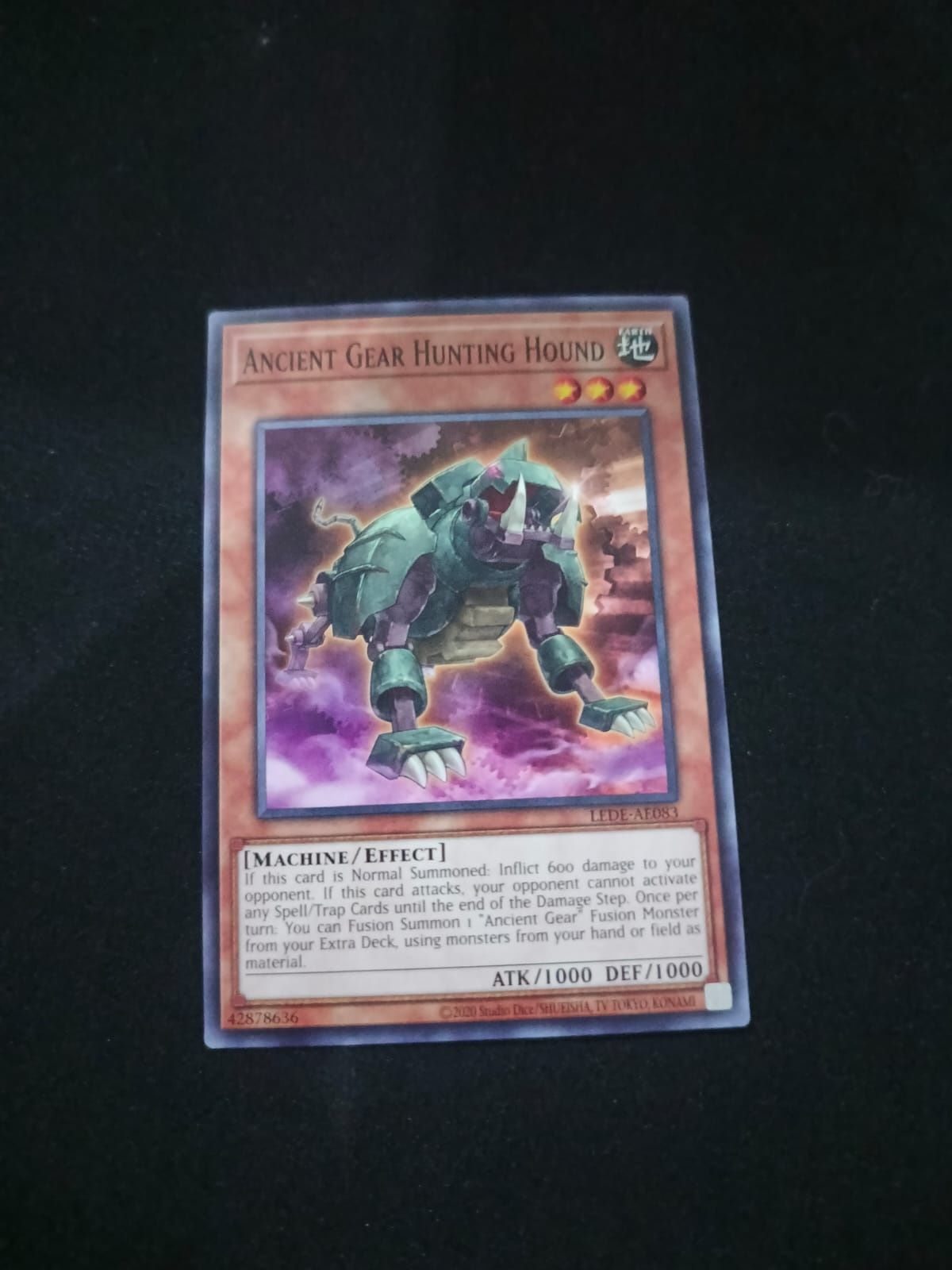 LEDE-AE083 Ancient Gear Hunting Hound Common
