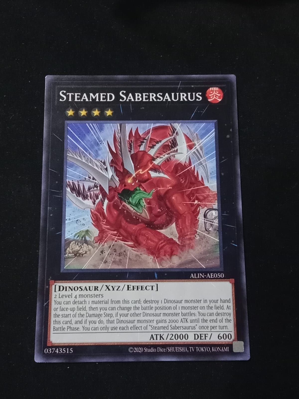 ALIN-AE050 Steamed Sabersaurus Common