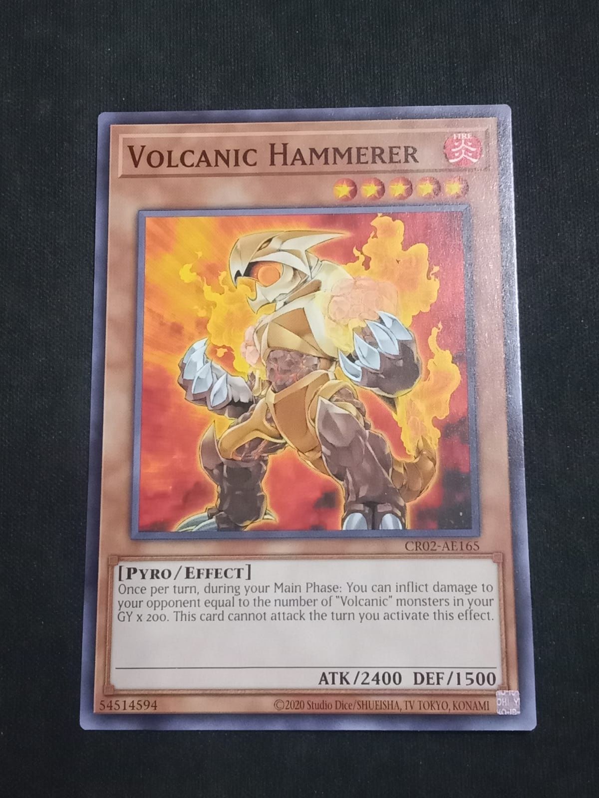 CR02-AE165 Volcanic Hammerer Common