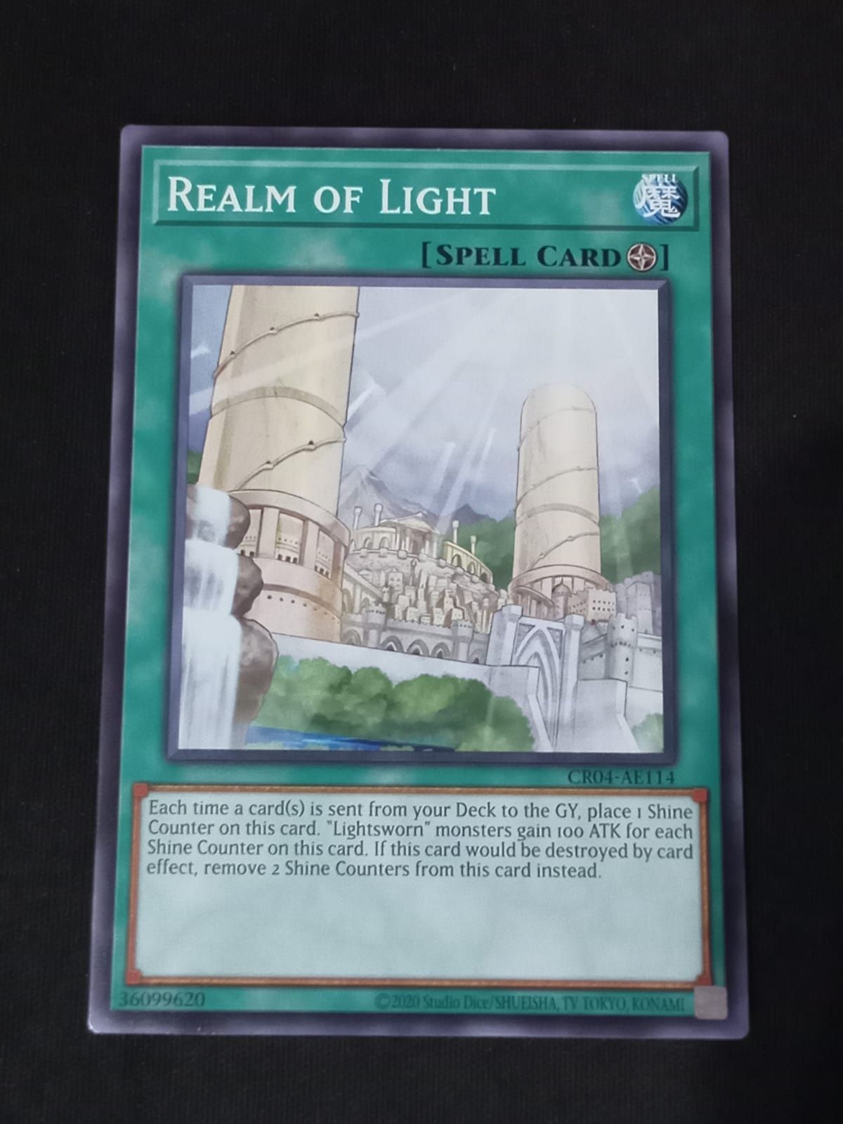 CR04-AE114 Realm of Light Common