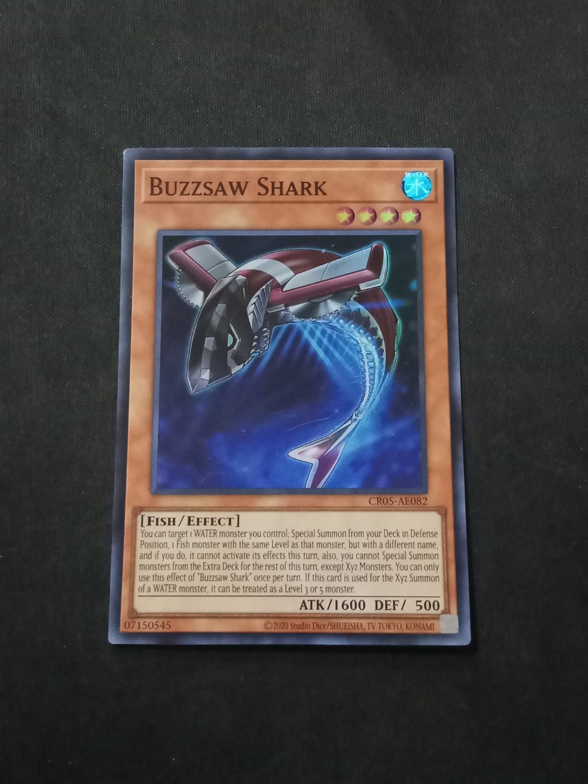 CR05-AE082 Buzzsaw Shark Super Rare
